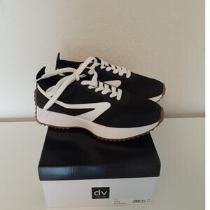 Dolce Vita Bynx Black White Platform Tennis Shoes Sneakers size 8 New In Box